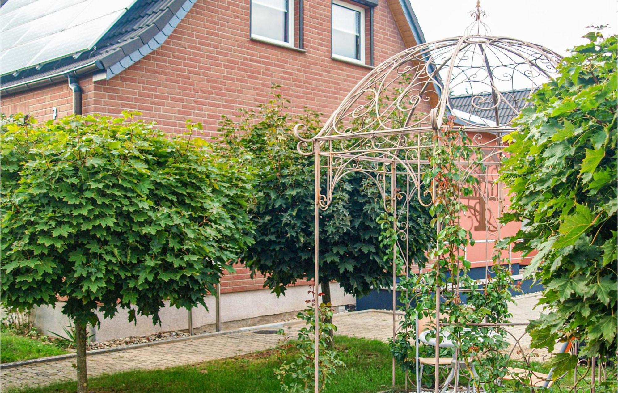 3 Bedroom Beautiful Home In Neubrandenburg Exterior photo